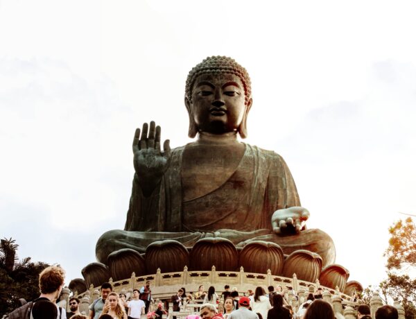 Ngong Ping: O Grande Buda (Tian Tan) e Mosteiro Po Lin em Lantau - fania yang no Pexels