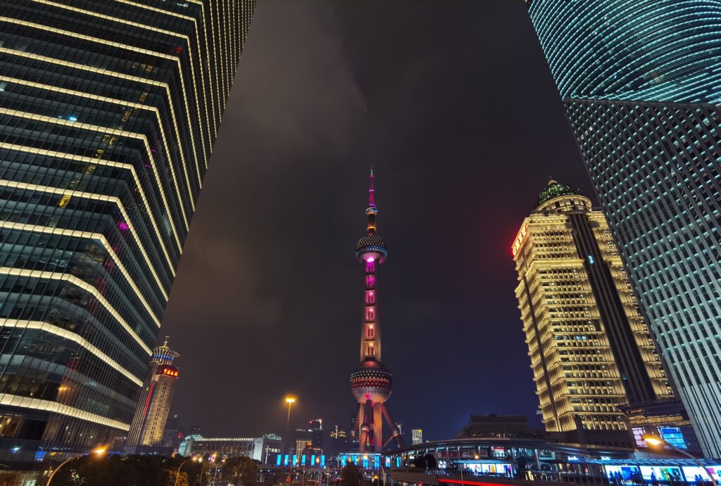 Torre Pérola do Oriente em Xangai - Kalan Gao no Pexels